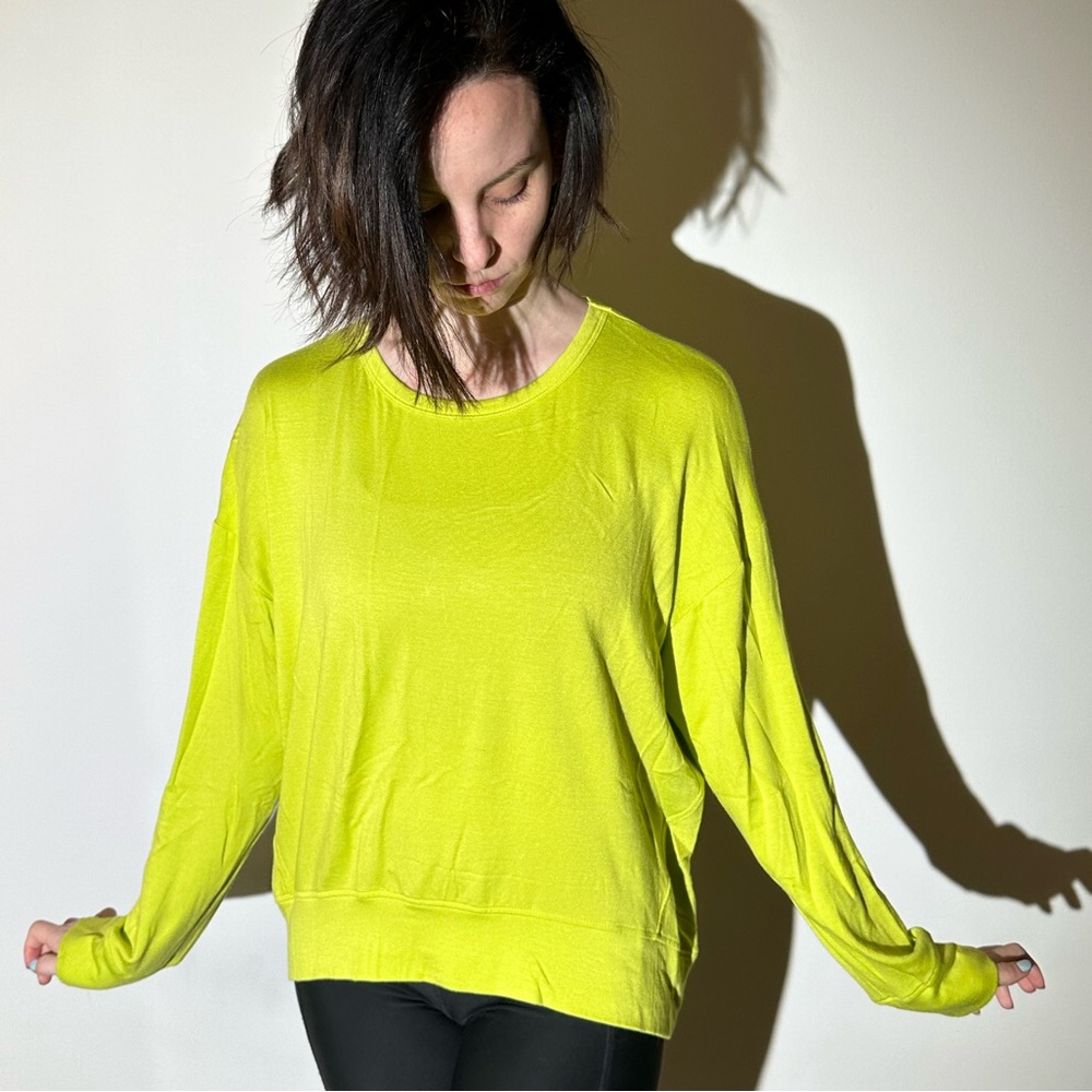 Sen knit shirt. Neon/green/yellow.